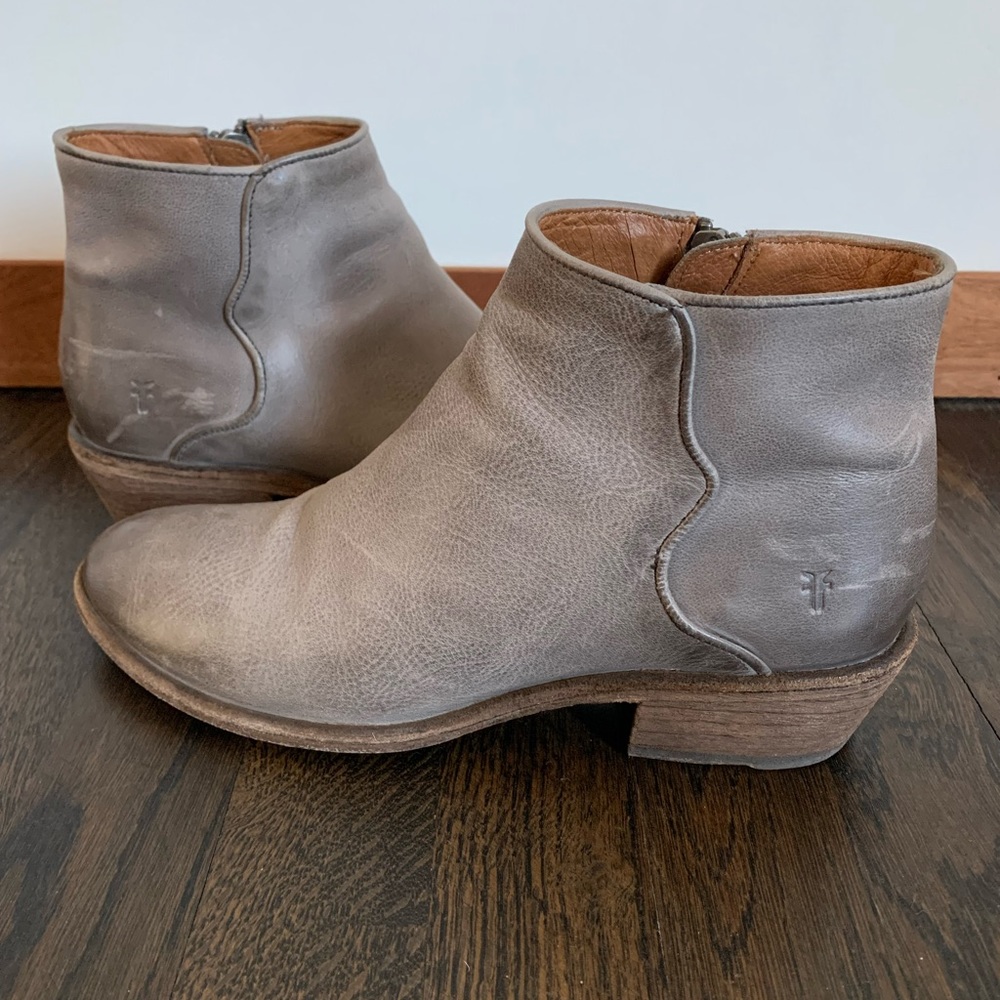 Grey Frye Carson Bootie - Picture 6 of 7